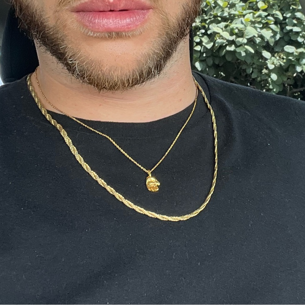 ACNE | Hamsa Hand Gold Necklace